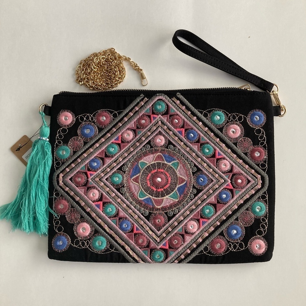 Boho Chic Clutch/Wristlet/CBody Bag Large Brand New